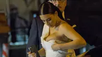 Hadiri opera di Roma, Kim Kardashian kembali curi perhatian. Sumber: Celebuzz.com