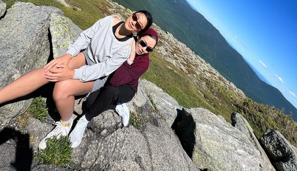 (Instagram/terryputri)