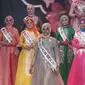 11 Besar Finalis Putri Muslimah Indonesia 2017 (Liputan6.com/Herman Zhakaria)