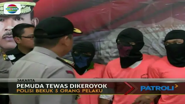 Lima pemuda yang keroyok orang tak dikenal karena knalpot berhasil diringkus Tim Pemburu Preman Polres Metro, Jakarta Barat.