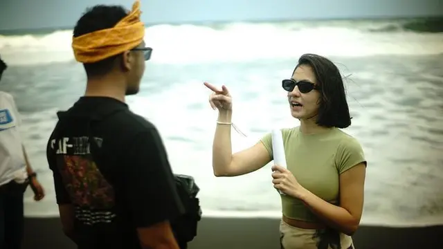 18 Tahun Berkarier di Depan Layar, Ini 7 Momen Pevita Pearce Jadi Sutradara