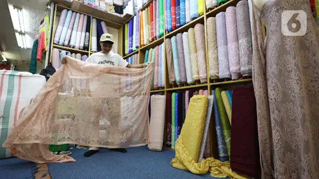 FOTO: Industri Produk Tekstil Tumbuh 3,5 Persen