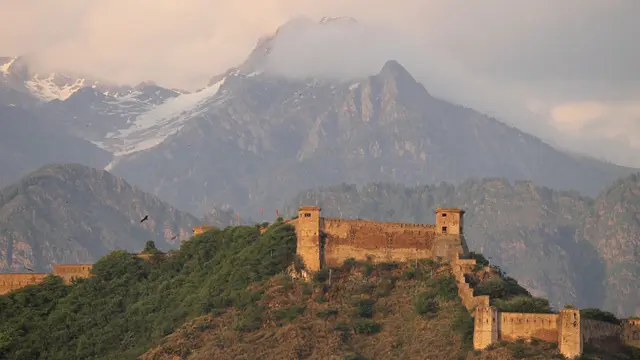 Hari Parbat Fort