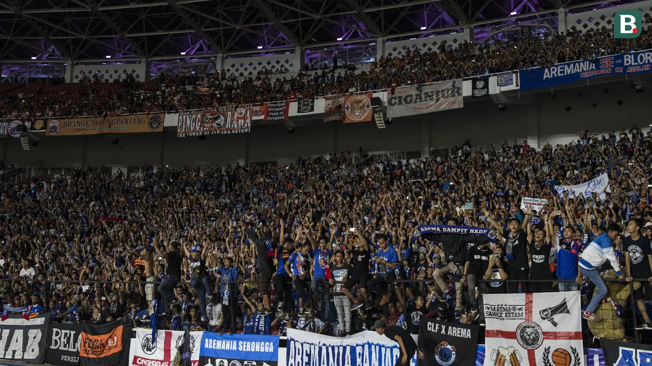 Dukungan Aremania saat Away