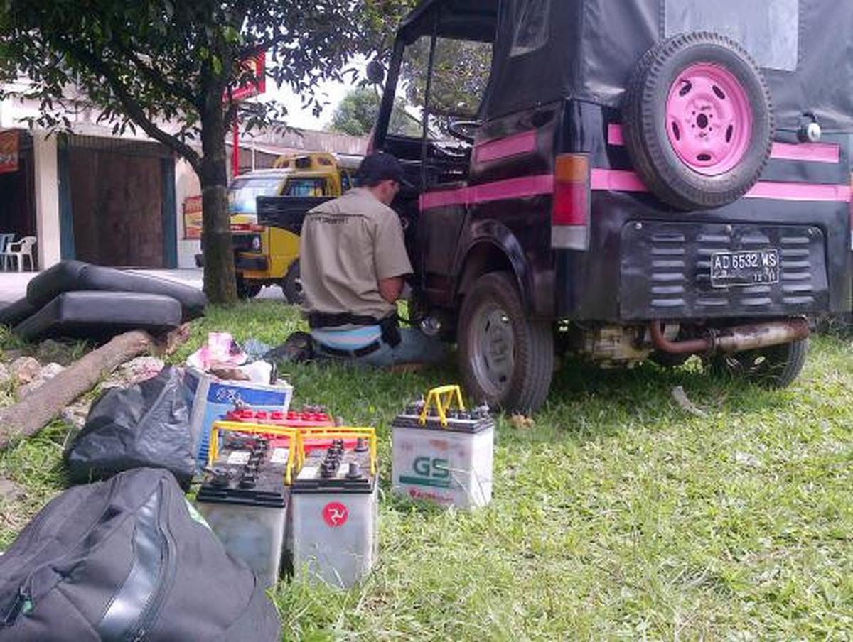 75 turis akan konvoi naik bajaj dari Medan sampai Bali