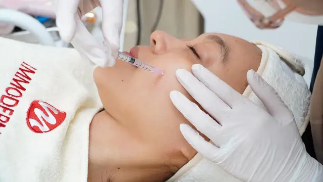 Stres Picu Kulit Lelah, Skin Booster Jadi Andalan untuk Mengembalikan Kesehatan Kulit Secara Menyeluruh