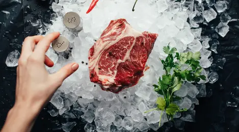 Berapa Lama Daging Sapi Dan Kambing Bisa Disimpan Di Freezer Lifestyle Fimela Com