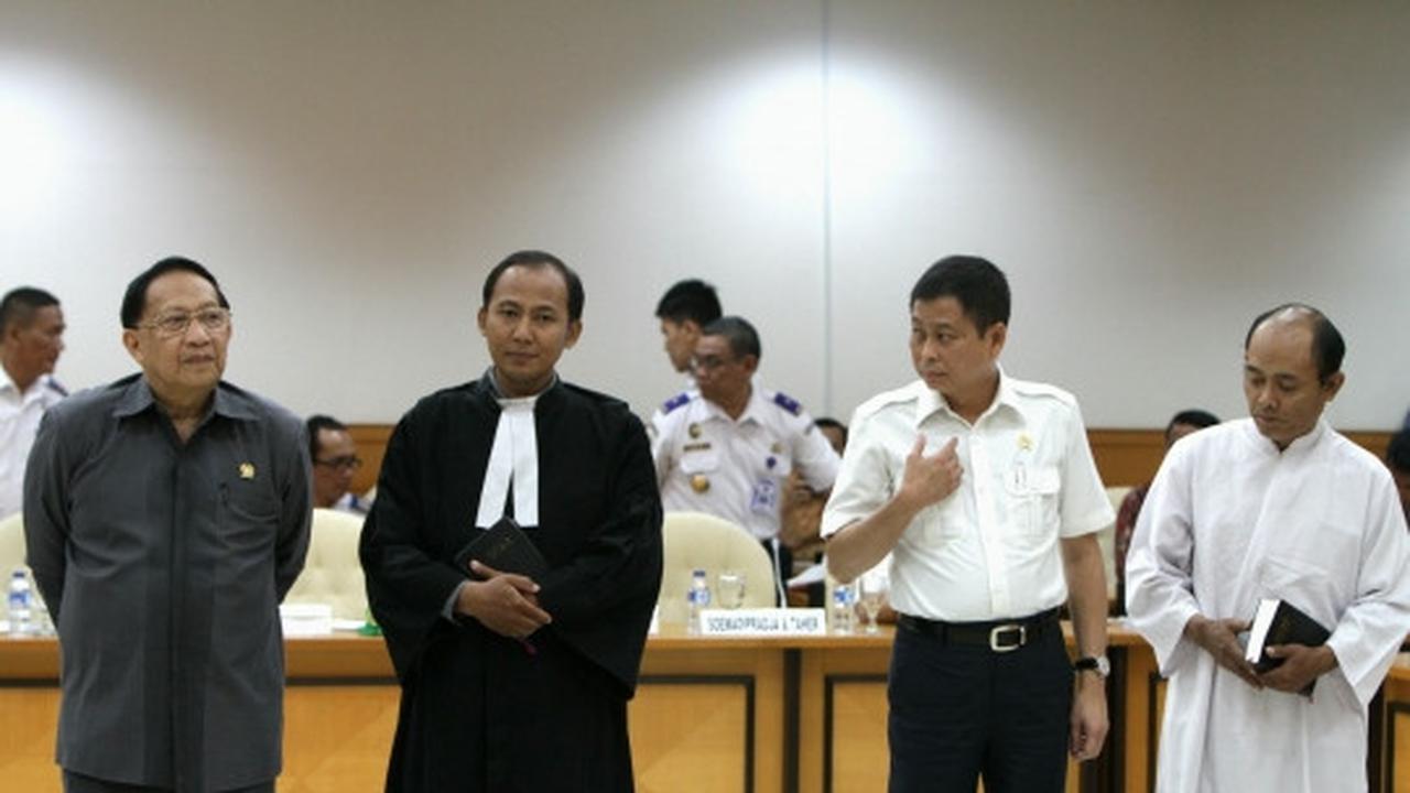 Jonan dan mantan Menhub dicecar Pansus DPR terkait Pelindo II