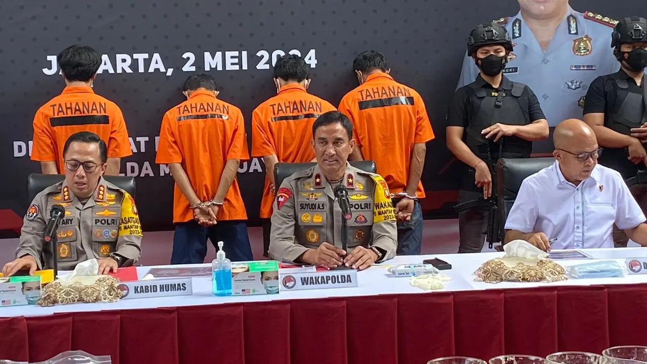 Diresnarkoba Polda Metro Jaya telah mengungkap jaringan tembakau sintetis jaringan internasional.