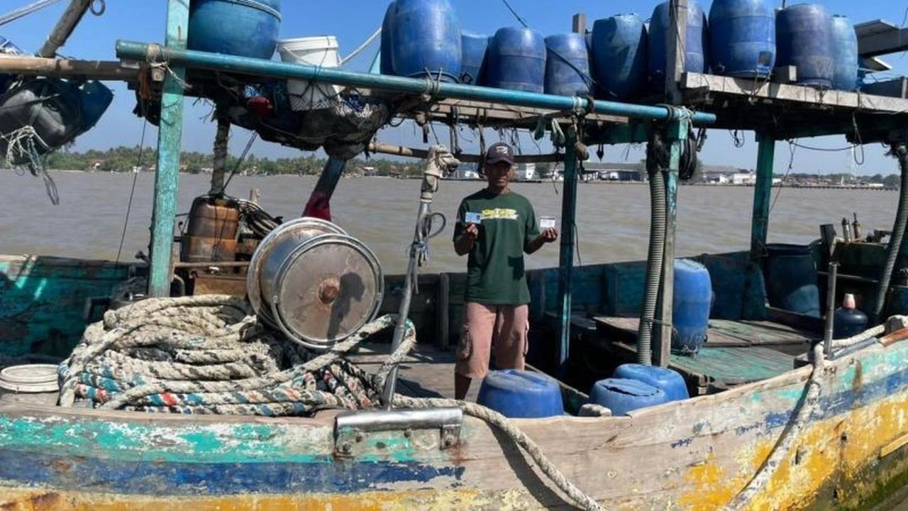 Satpolairud Pati Kawal Ketat Verifikasi QR Code Solar Subsidi Nelayan untuk Pastikan Tepat Sasaran