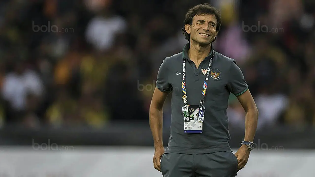 PSSI akan evaluasi posisi pelatih Timnas Indonesia U-22, Luis Milla, selepas partisipasi di SEA Games 2017. (Bola.com/Vitalis Yogi Trisna)