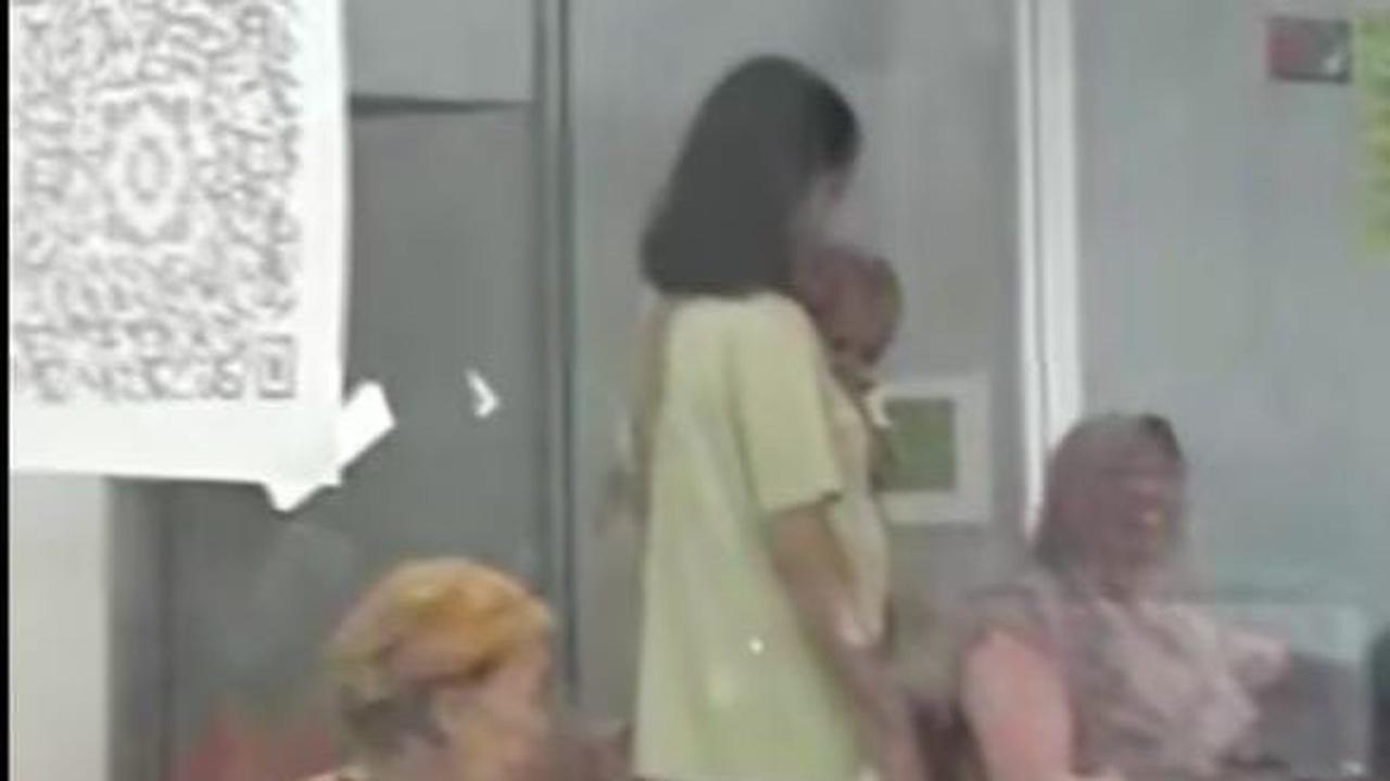 Ditelantarkan Anak-Cucu, Nenek Umur 80 Tahun Datangi Puskesmas Sendirian Minta Disuntik Mati