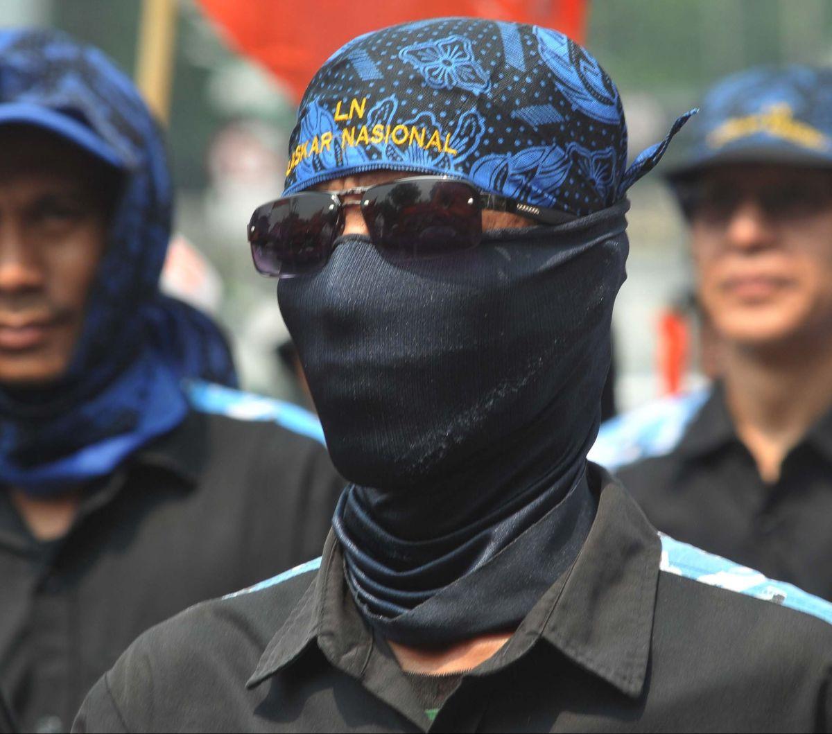 Dari pantauan merdeka.com pada Rabu (3/7/2024) massa buruh mulai memadati wilayah itu pada pukul 11.30 WIB dan membuat Jalan Medan Merdeka Barat ke arah Istana ditutup. Begitu juga dengan lalu lintas terpaksa dialihkan. Foto: merdeka.com / Imam Buhori