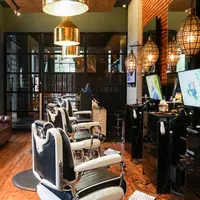 Marco’s Chop Shop hadirkan pengalaman perawatan mewah bagi para pria.