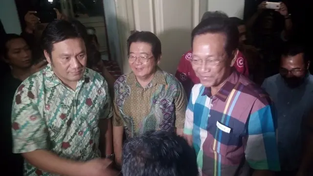 Sultan kunjungi korban penyerangan