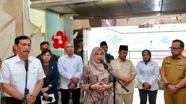 Banyuwangi jadi Pilot Project Digitalisasi Bansos, Luhut Minta Bupati Ipuk Bagikan Pengalaman ke Daerah Lain
