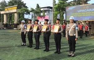 Sebanyak empat personel Polres Sukabumi dipecat atau dikenakan sanksi Pemberhentian Tidak Dengan Hormat (PTDH) dengan berbagai pelanggaran. (Foto: Liputan6.com/Fira Syahrin).