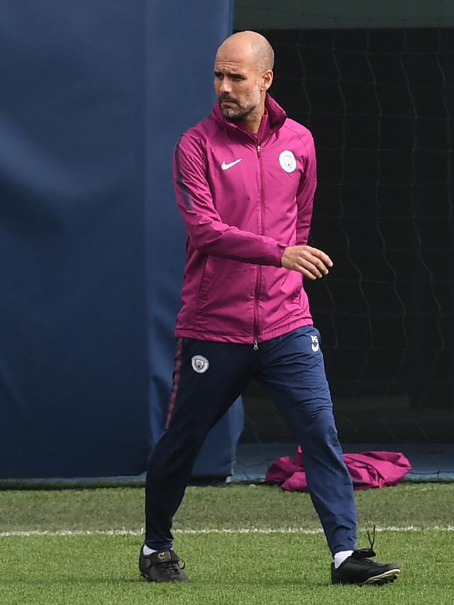 Image result for Alasan Guardiola Bertahan di Manchester City Ketimbang ke Juventus