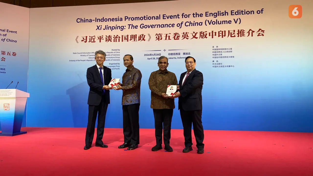 Kedutaan Besar China di Indonesia menggelar peluncuran buku Xi Jinping: The Governance of China (Volume V) edisi bahasa Inggris di Hotel Mulia Senayan, Jakarta, Selasa (28/4/2026). (Dok. Liputan6.com/Teddy Tri Setio Berty)
