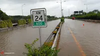 Tol Jakarta-Merak Banjir, Lalin Terancam Lumpuh
