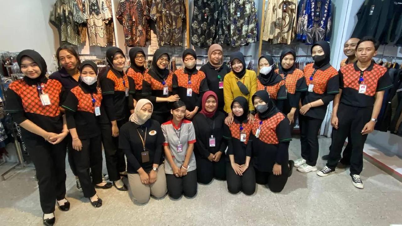 Kisah Wanita yang Berhasil Diterima di Kampus Ternama Setelah Hampir 2 Tahun Bekerja Jadi Karyawan, Banjir Pujian Warganet