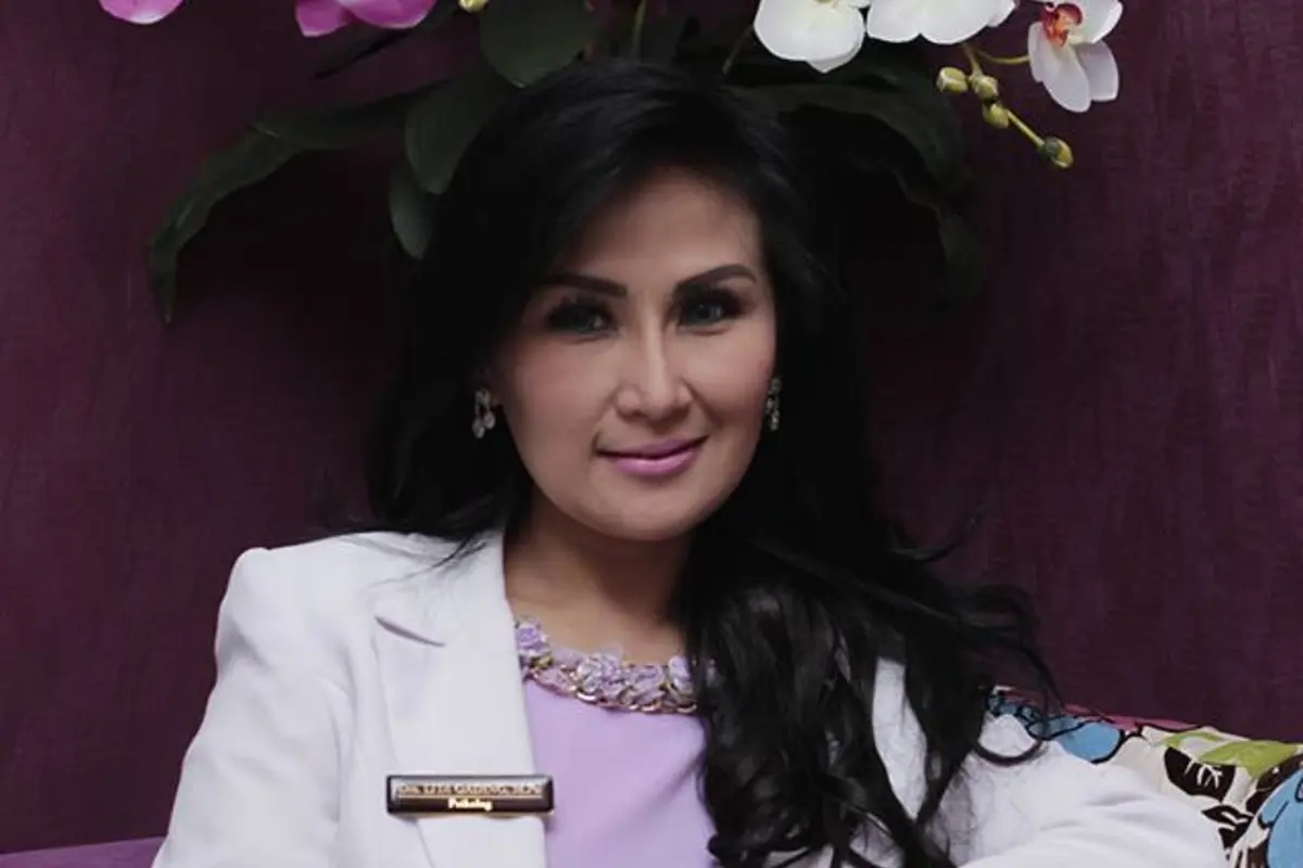 [Bintang] Lita Gading
