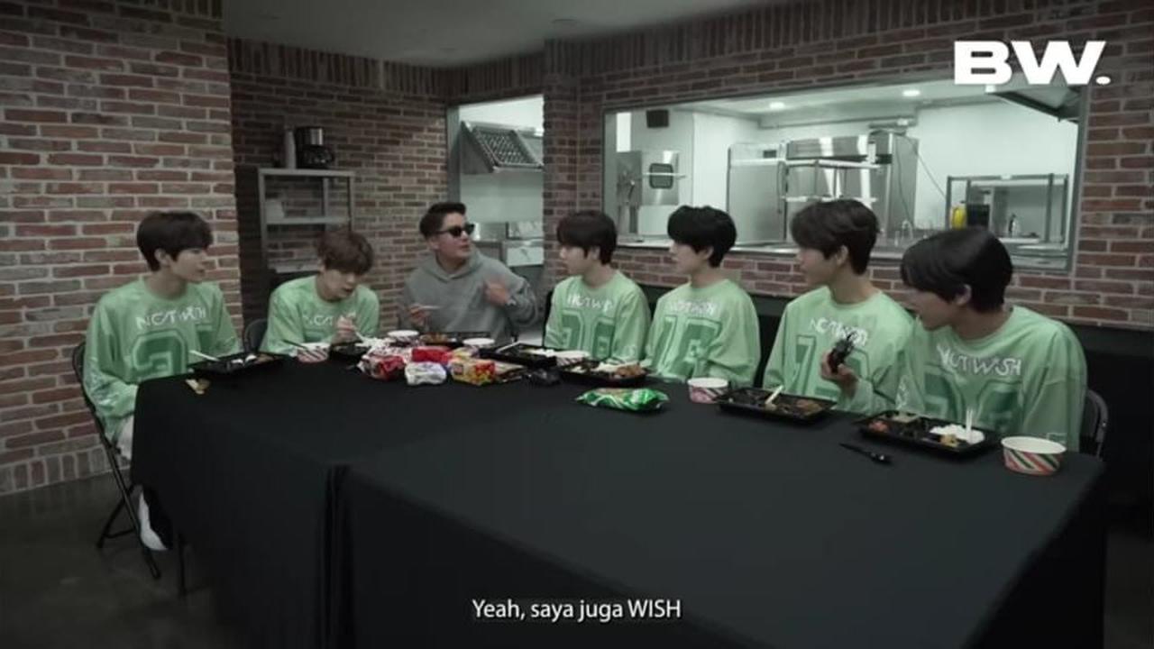 Potret Boy William Ngobrol Santai Bareng NCT Wish, Netizen 'Canggungnya Sampai Menembus Layar