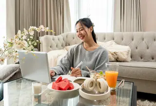 12 Ramalan Zodiak dan Tips Sikap yang Tepat untuk Menjalani Hari di Tahun 2026./Copyright depositphotos.com/bongkarngraphic