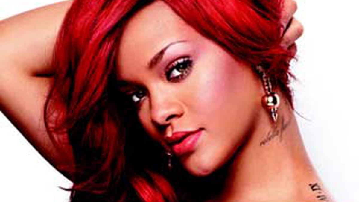Rihanna Duet Bareng Sang Mantan