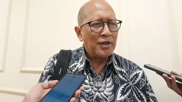 Prof. DR. dr. Aru Wisaksono Sudoyo, SpPD-KHOM, FINASIM, FACP bicara tentang ikan asin dan kanker nasofaring. (Foto: Liputan6.com/Benedikta Desideria)
