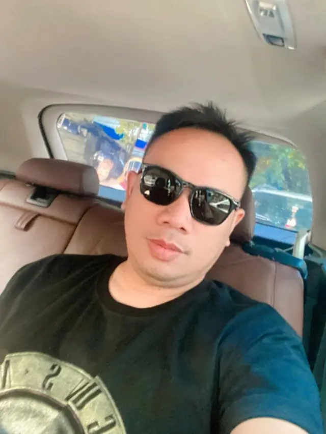 [Fimela] Vicky Prasetyo