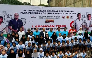 Diikuti 300 Atlet, Kejurnas Tenis Junior IMTC Piala Andre Rosiade dan Semen Padang Cup II Resmi Bergulir