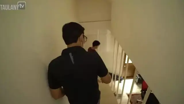 Potret ruang kerja Rizky Febian (Sumber: YouTube/Taulany TV)