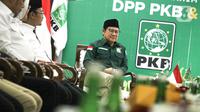 Ketua Umum Partai Kebangkitan Bangsa (PKB) Muhaimin Iskandar alias Cak Imin mengaku tidak tertarik soal suara-suara yang menggaungkan Prabowo Subianto dengan Ganjar Pranowo. (Liputan6.com/Faizal Fanani)