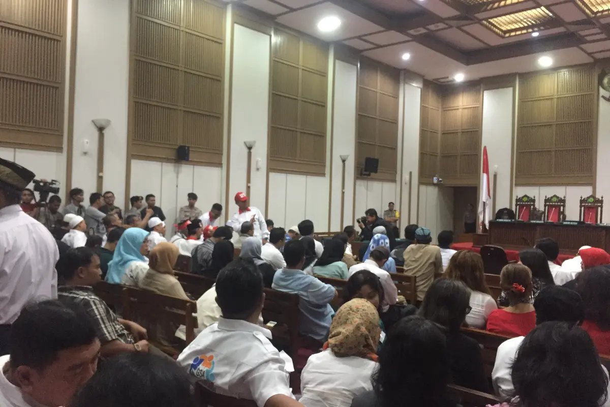 Suasana di ruang sidang jelang vonis Ahok