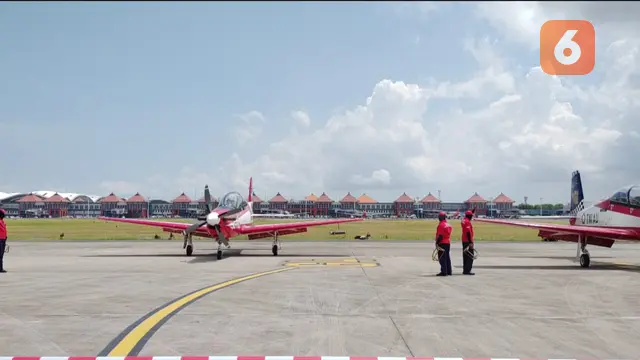 Pilot Pesawat yang Dipertontonkan saat Pembukaan Bali International Airshow 2024