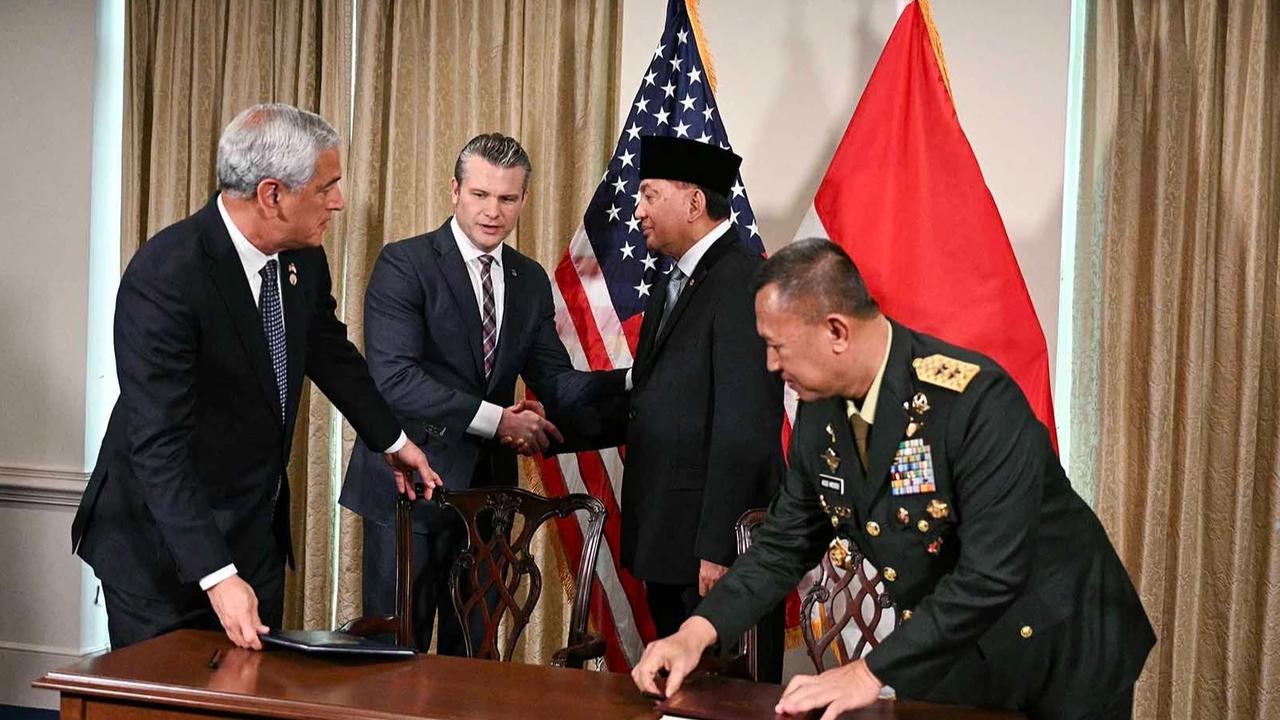 FOTO: Menhan Sjafrie Bertemu Menteri Perang Amerika Serikat di Pentagon