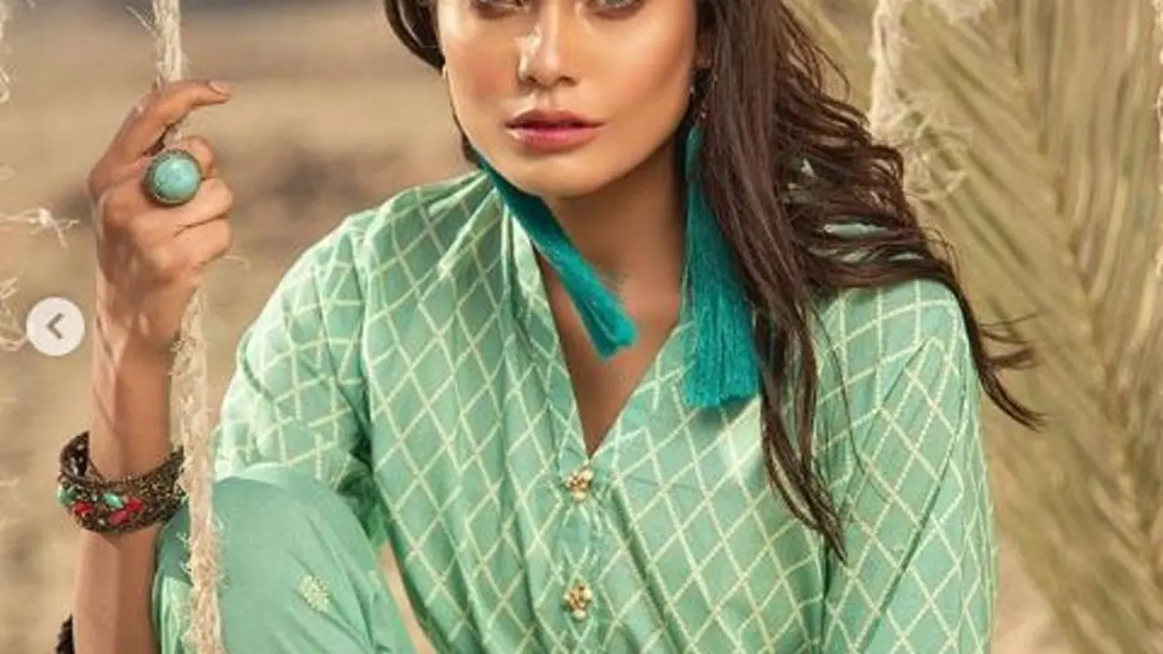 Supermodel Zara Abid (Foto: Instagram/@zaraabidofficial)