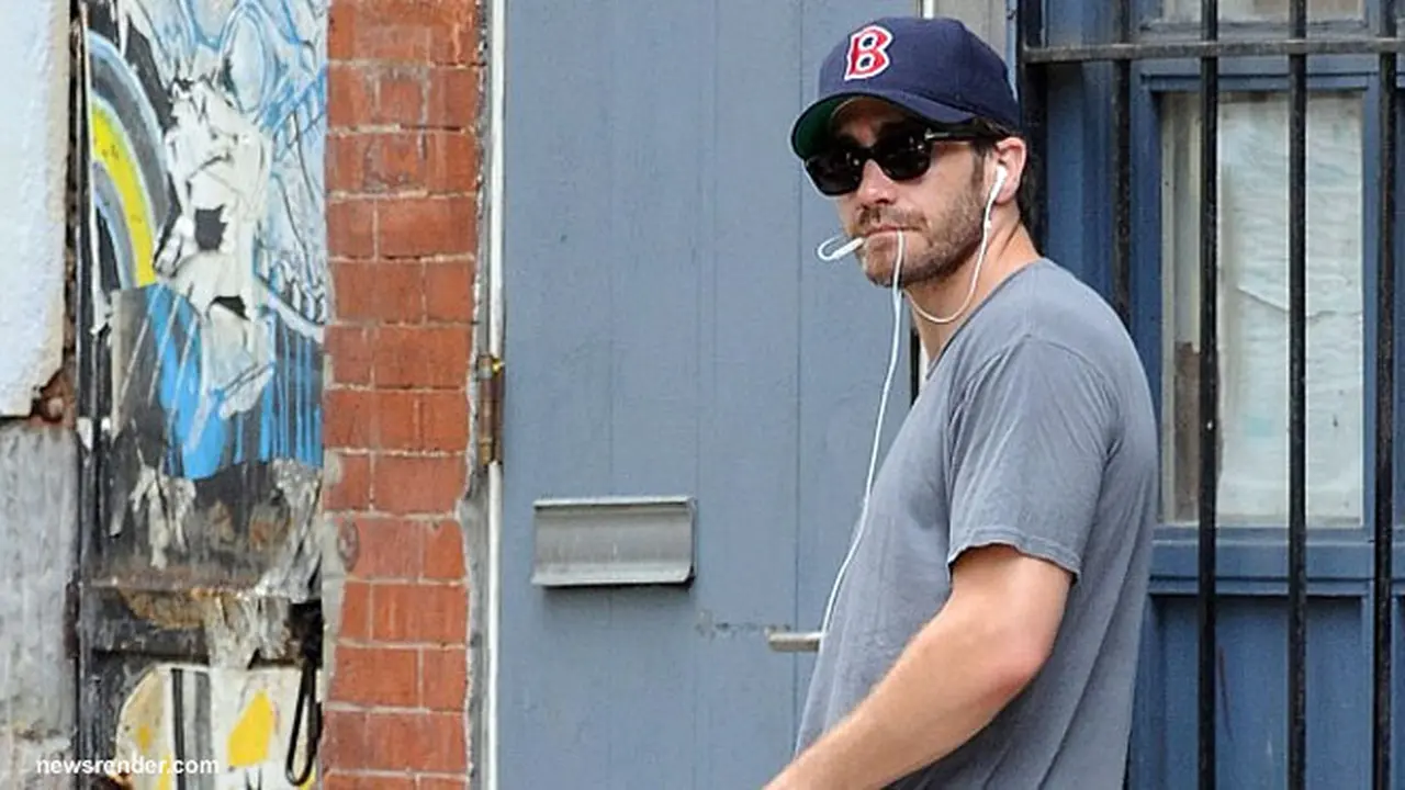 jake-gyllenhaal-130716b.jpg