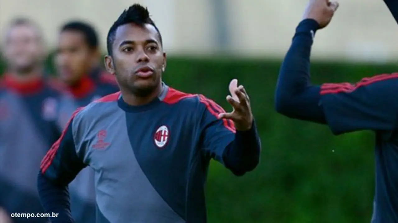 robinho-130518b.jpg