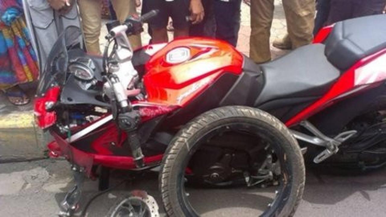 Dibuat ngerem, velg Bajaj Pulsar RS200 ini langsung ambrol