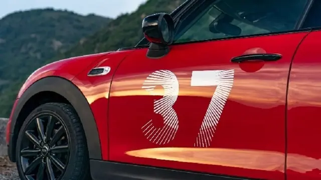 MINI Cooper S Paddy Hopkirk Edition. (Dok. BMW Group Indonesia)