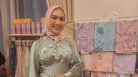 Desainer Jenna Rachmawati meluncurkan koleksi perdana jelang Ramadhan 2023 di bawah bendera Kaynami.