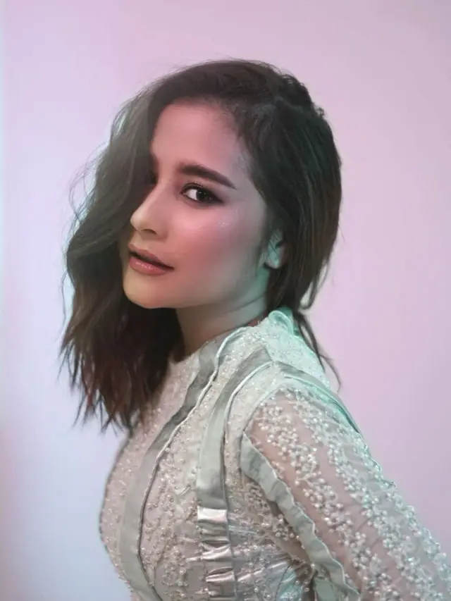 Prilly Latuconsina (Foto: Instagram @prillylatuconsina96)