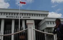 Pemecatan Cirus Sinaga tunggu salinan putusan MA