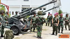Citizen6, Semarang: Dalam Latihan Gabungan TNI tahun 2012 ini, Pasmar-1 melibatkan 880 prajurit dan material tempur Korps Marinir. Hadir dalam acara tersebut para Dansatlak Pasmar-1. (Pengirim: Roby Eka S)