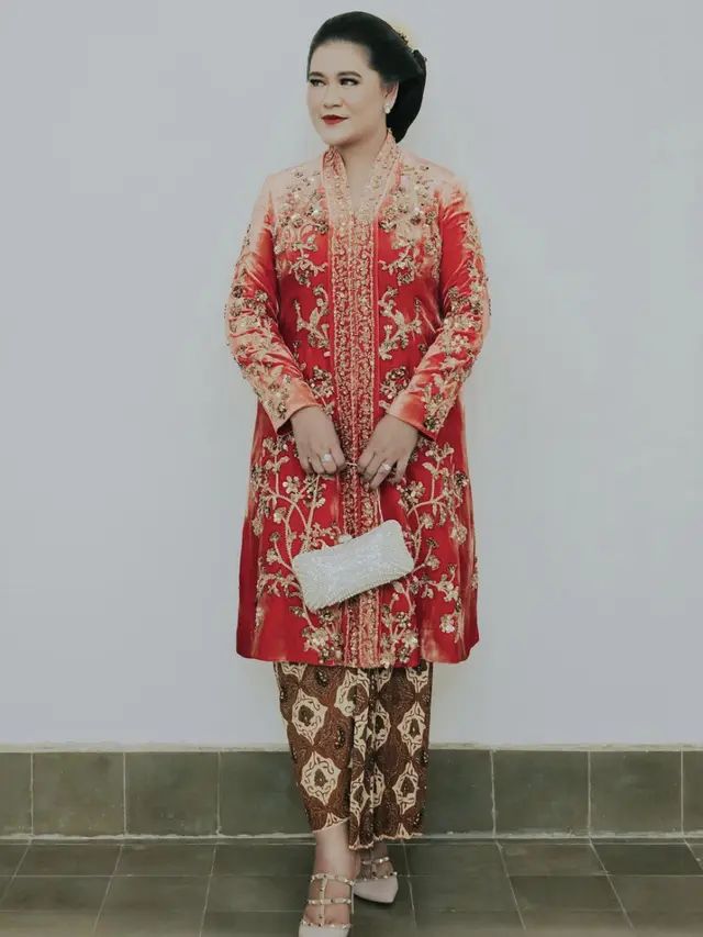 Kebaya mewah Kahiyang Ayu