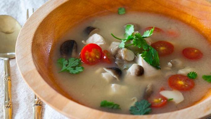 Resep Sup Ayam Asam Pedas Ala Thailand Lifestyle Fimela Com