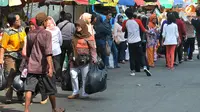 Meski Harga Naik, Seragam Sekolah Tetap Diserbu