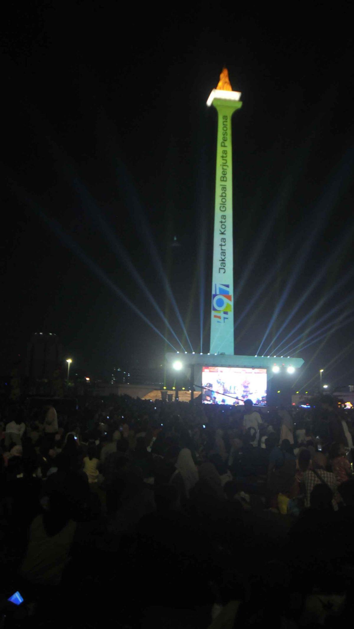 Malam Jaya Raya dimeriahkan panggung hiburan. Foto: merdeka.com / Imam Buhori